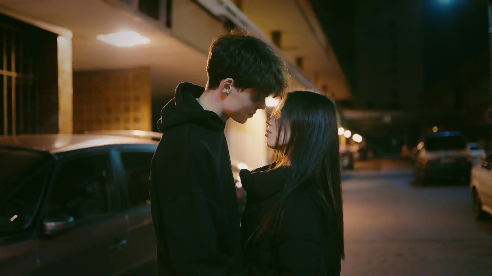 Play Sofi Tell - MIDNIGHT LOVE
